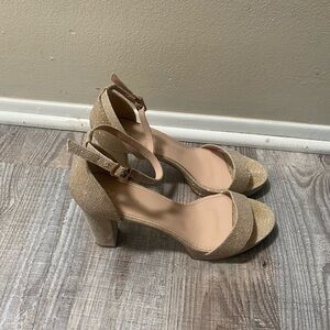 Brand new Topmoda heels Size 8 1/2
